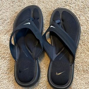 Brand New Nike Flip Flops, Size 8